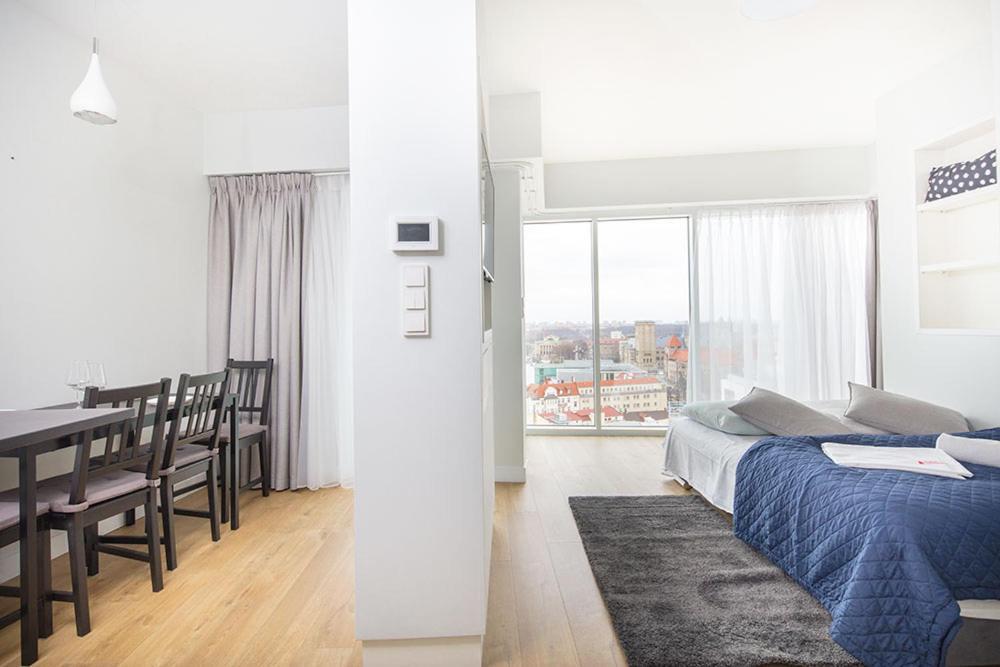Capital Apartments - Towarowa Poznan Dış mekan fotoğraf