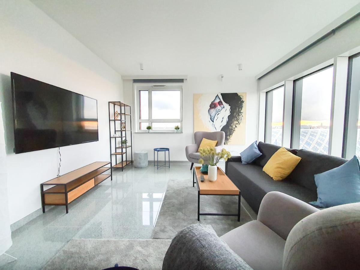 Capital Apartments - Towarowa Poznan Dış mekan fotoğraf