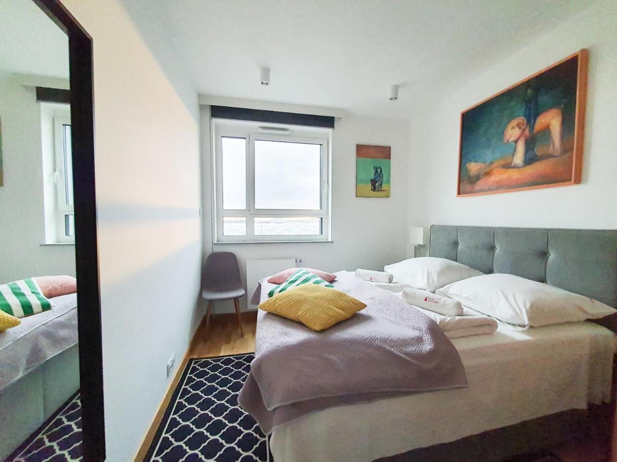 Capital Apartments - Towarowa Poznan Dış mekan fotoğraf