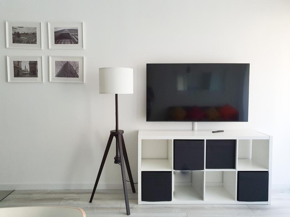 Capital Apartments - Towarowa Poznan Dış mekan fotoğraf
